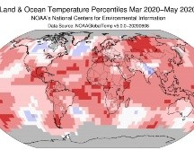 Las temperaturas en superficies terrestres fijaron un récord de calor, mientras que las oceánicas quedaron en segundo lugar. TWITTER/@NOAA