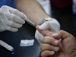 La Secretaría de Salud aplica pruebas a todos los servidores que tuvieron contacto con los dos casos positivos a fin de descartar más enfermos. SSJ/ ARCHIVO