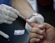 La Secretaría de Salud aplica pruebas a todos los servidores que tuvieron contacto con los dos casos positivos a fin de descartar más enfermos. SSJ/ ARCHIVO