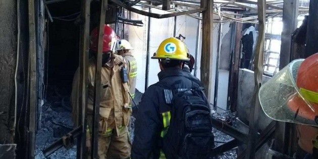 Fallece un hombre en incendio en hotel en Jardines Tepeyac