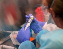 Empresas como Moderna y Sanofi también se apresuran a crear y producir una vacuna contra el nuevo coronavirus. AP/ARCHIVO