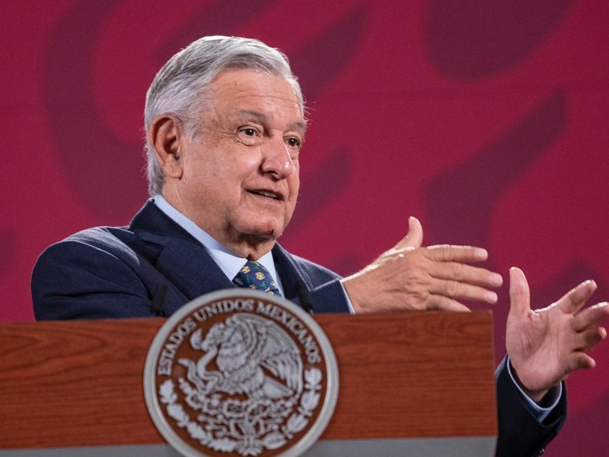  El PAN denuncia a López Obrador ante el INE por presentar el 