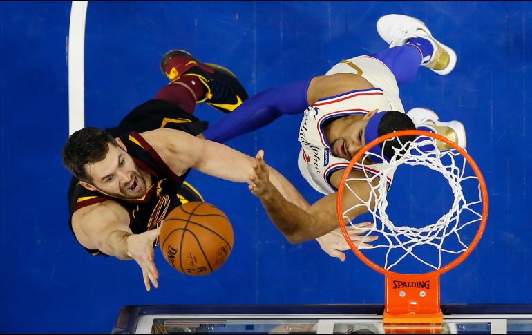 Lo anterior sería un duro golpe para las organizaciones de la NBA y, en especial, para los trabajadores en estos inmuebles que dependen de los productos que consuman los fanáticos durante los juegos. AP / ARCHIVO