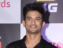 Sushant debutó en Bollywood en 2013 con el director Abhishek Kapoor en “Kai Po Che”, basada en el libro de Chetan Bhagat. AFP / S. Jaiswal