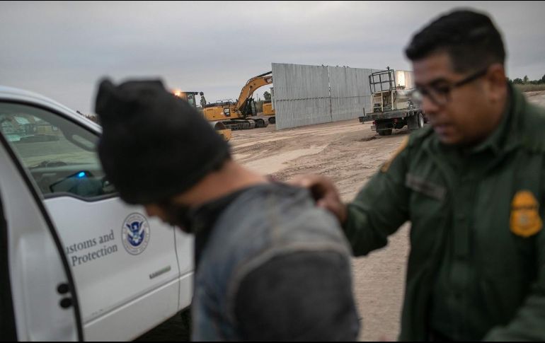 El rechazo de la Corte llega en un momento crucial, cuando se trata de mejorar la relación de la Policía con las minorías, resaltó el fiscal general de California, Xavier Becerra. AFP/Archivo