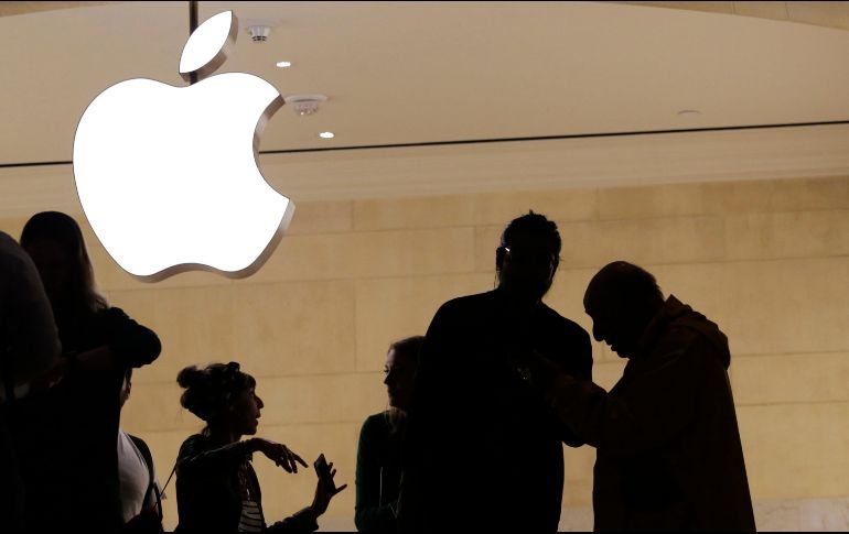 Apple ha trabajado para ampliar sus ingresos por servicios para compensar la desaceleración en las ventas de iPhone y otros dispositivo. AP / ARCHIVO