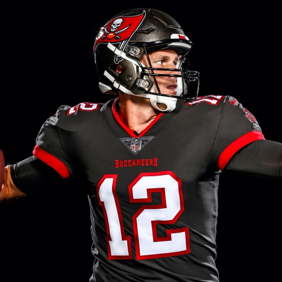 Tom Brady Luce Por Primera Vez El Jersey De Los Buccs El