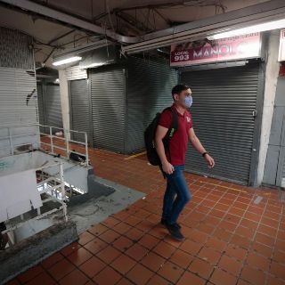 Tres de cada 10 mexicanos deja de pagar al banco y otros servicios