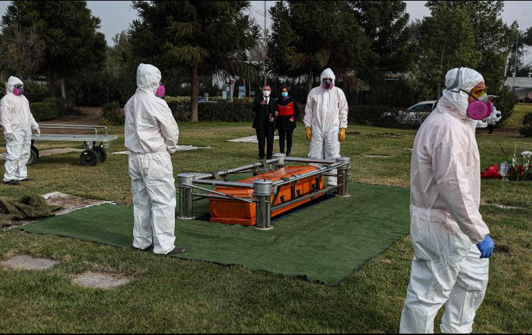 La Casa Blanca proyecta 240 mil decesos en el peor de los escenarios. AP/ E. Felix