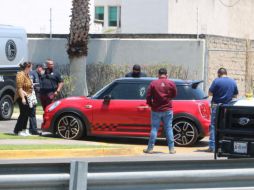 En la colonia Plaza Guadalupe un hombre es atacado a balazos de manera directa mientras conducía su vehículo. EL INFORMADOR