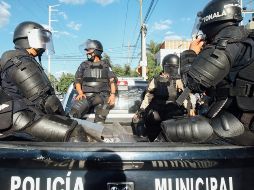 La CEDHJ reiteró que se dote a los uniformados un equipo de protección individual que sea adecuado conforme al riesgo que corren. EL INFORMADOR / ARCHIVO