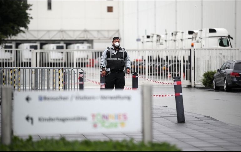Instalaciones de la procesadora de carne Toennies en Rheda-Wiedenbrueck. La empresa registra 650 casos positivos entre sus trabajadores. EFE/F. Vogel