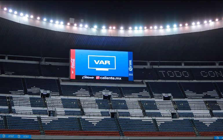Continuar con el uso del VAR en el futbol mexicano equivale a un gasto de 60 millones de pesos por temporada. IMAGO7