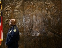 EL jefe interino de la Policía de Atlanta, Rodney Bryant, habla sobre el comprtamiento de sus subalternos, que en las últimas semanas han sido agredidos por la población. AP/B. Anderson