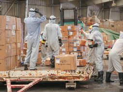 El cargamento incluye suministros de laboratorio, respiradores, material sanitario y todo lo necesario para realizar test del coronavirus. AP /