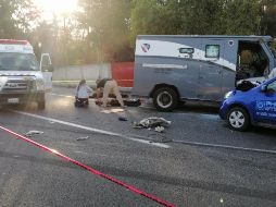 El herido es llevado a un puesto de socorros, se desconoce su situación médica. CORTESÍA