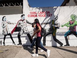 Hasta el momento, Brasil suma 48 mil 427 muertos por el COVID-19. AP / A. Penner