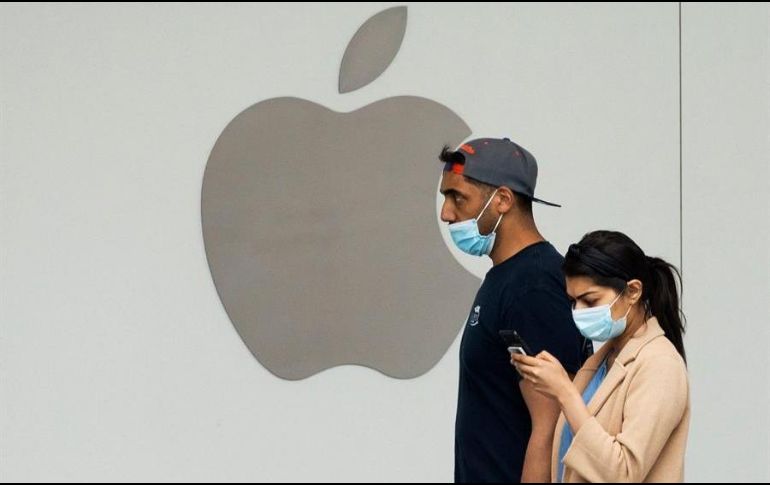 Apple cerró sus tiendas en todo el mundo en marzo al declararse la pandemia, y desde entonces las ha ido reabriendo de forma escalonada. EFE/M. Reynolds
