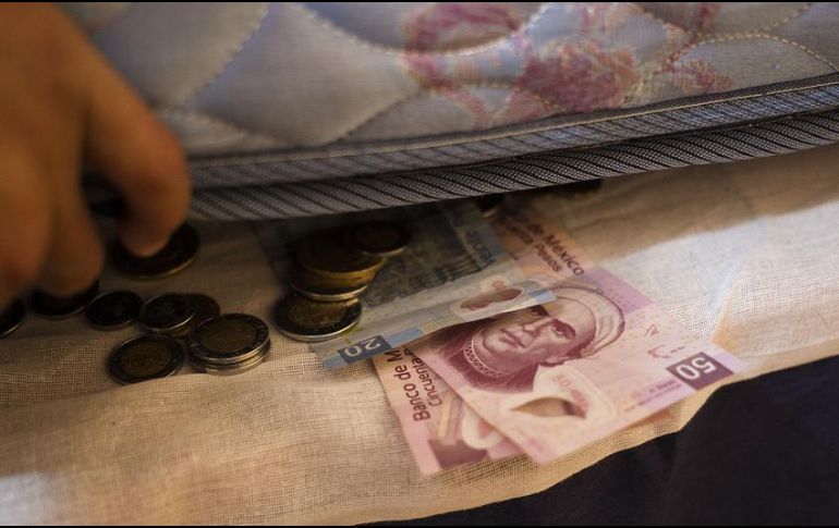 Esta pandemia significó un cambio en los hábitos financieros de los mexicanos. EL INFORMADOR/ARCHIVO