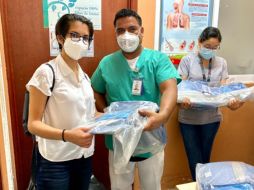 A la fecha han recaudado un millón 168 mil pesos y han entregado un total de nueve mil 220 equipos de protección de un solo uso. CORTESÍA