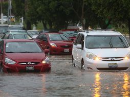 Se reportaron inundaciones en Patria y Beethoven, López Mateos y Tezozomoc y en Guadalupe y Rafael Sanzio. EL INFORMADOR / ARCHIVO