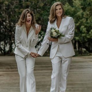 Montserrat Oliver celebra seis meses de casada con Yaya Kosikova