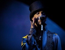 Prince tocó la guitarra, de color extremadamente azul, a partir de la gira Purple Rain en 1984. AP/ARCHIVO