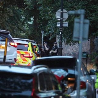 Ataque a puñaladas en Reading, Reino Unido, deja al menos tres muertos