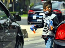 Aunque parques, jardines y espacios públicos continuarán cerrados, se permitirán las actividades comerciales. EFE/J. Núñez