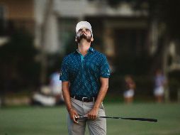 CERCA. El golfista tamaulipeco falló un putt de más de 10 metros en el último hoyo, lo que hubiera forzado a un desempate. AP • G. Broome