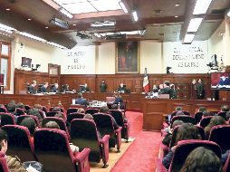 El Pleno de la Corte expresa el pésame a familiares y amigos. SUN / ARCHIVO