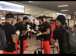 Con la intención de llegar lo mejor posible al arranque del Apertura 2020, el cual es el próximo 24 de julio, los Rojinegros del Atlas partieron este lunes rumbo a Cancún, en donde llevarán a cabo la etapa fuerte de su pretemporada. ESPECIAL