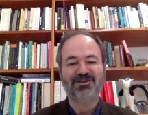 Entrevista con Juan Villoro: "No alteras la realidad con un like o dando un retuit"