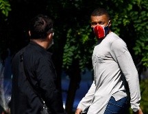 VUELVEN. Jugadores del PSG volvieron para ser sometidos a pruebas del COVID-19 e integrarse a los entrenamientos tras 3 meses de parón. AFP