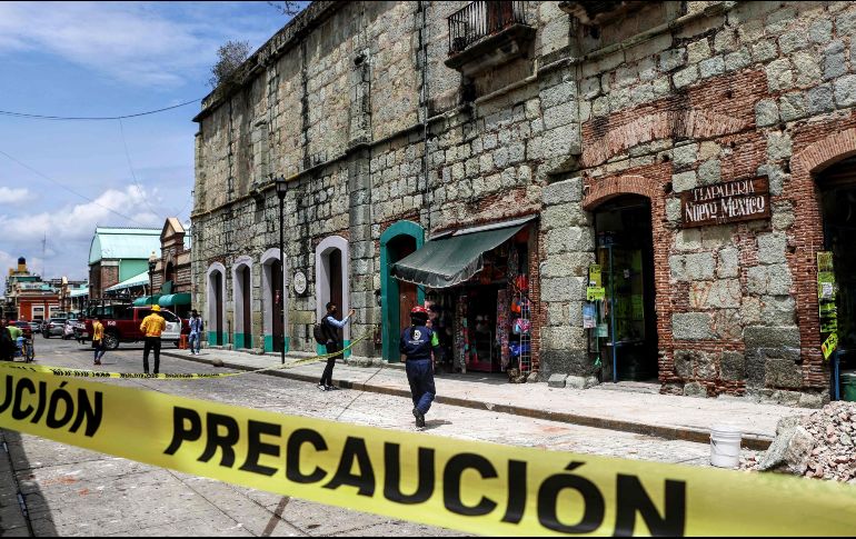 El gobernador de Oaxaca, Alejandro Murat, informó que el hospital de Huatulco padeció daños. AFP / P. Castellanos