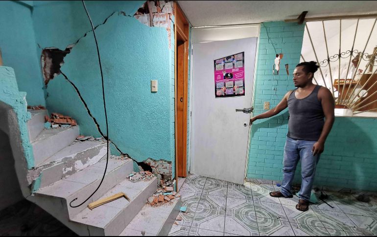 Tras el sismo, se reportaron daños en al menos 500 viviendas de Oaxaca, cuatro zonas arqueológicas y ocho carreteras. El mandatario estatal afirmó que ya se solicitó el apoyo de la Federación. SUN