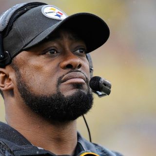 Tomlin y Steelers apoyan a los jugadores que deseen arrodillarse