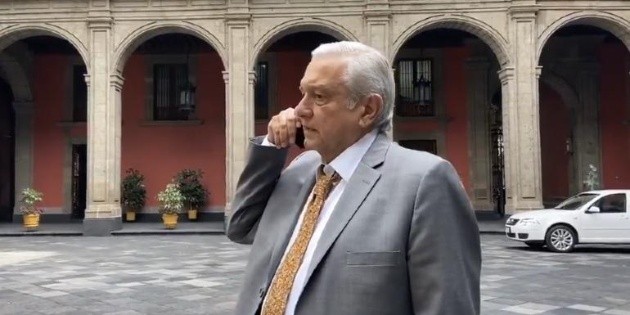 Nuestros adversarios tienen mucha imaginaci&oacute;n y malinterpretan todo: L&oacute;pez Obrador