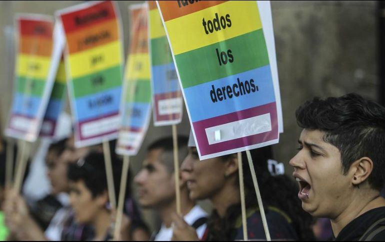 La OCDE hace hincapié en que en México solo dos estados han legalizado el matrimonio entre personas del mismo sexo, la CDMX en 2010 y Jalisco en 2016, pese a que la SCJN dictaminó en 2015 que son inconstitucionales las normas que restringen esas bodas. EL INFORMADOR / ARCHIVO
