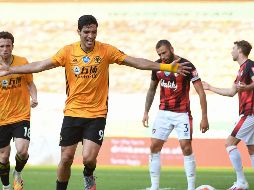 Raúl Jiménez ha dejado atrás las comparaciones con sus compatriotas para mirar de tú a tú a los mejores goleadores de la liga inglesa. TWITTER/@WolvesEspanol