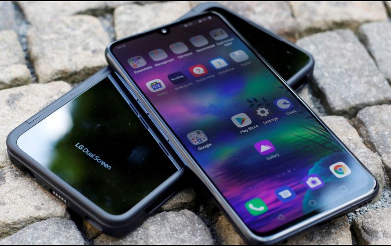 La fabricación de equipos móviles es un proceso complejo y global lo que afecta la cadena productiva. EFE/ARCHIVO