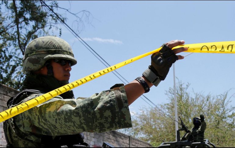 En el sitio del accidente se montó un operativo en el que participan elementos del Ejército y bomberos. EFE/ARCHIVO