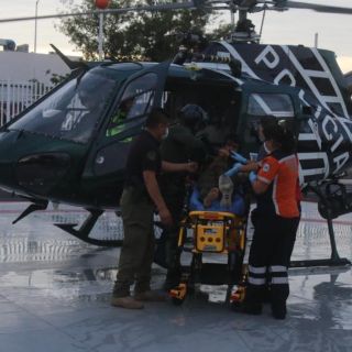 Hombre cae a barranco en Zapopan y lo rescatan con vida