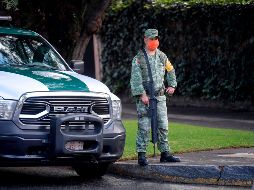 Un soldado mantiene guardia luego del ataque contra Omar García Harfuch, titular de la Secretaría de Seguridad Ciudadana de la Ciudad de México. AFP / P. Pardo