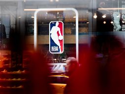 La NBA no ofreció las identidades de los jugadores contagiados, sin embargo, algunos nombres han sido divulgados en estos últimos días. AFP / ARCHIVO