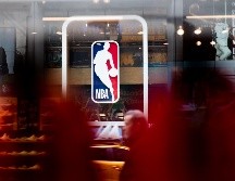 La NBA no ofreció las identidades de los jugadores contagiados, sin embargo, algunos nombres han sido divulgados en estos últimos días. AFP / ARCHIVO