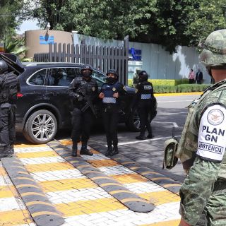 Resguardan hospital tras atentado a García Harfuch