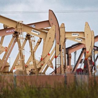 El petróleo baja en mercado preocupado por demanda