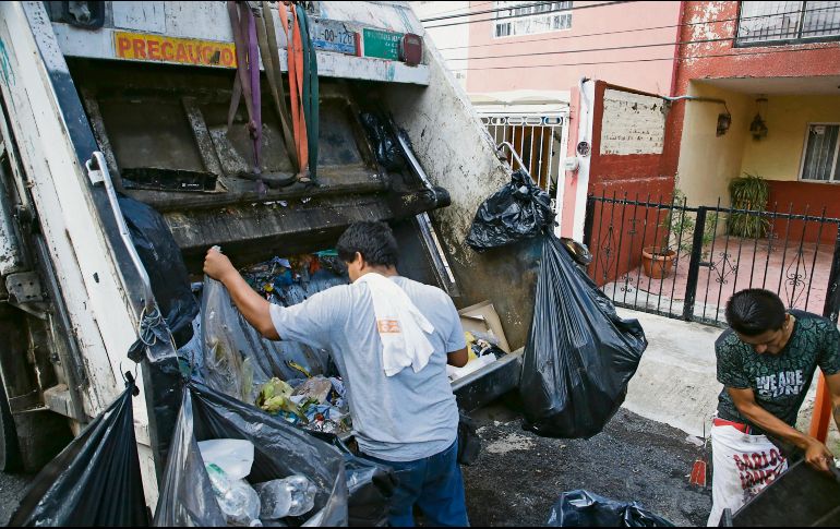 ENCUESTAS.  Sólo seis de cada 10 habitantes de Jalisco se dijeron satisfechos por el servicio de recolección de basura en la Entidad. EL INFORMADOR • F. Atilano