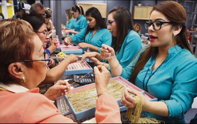 Atención. Hay más de mil 500 puntos de venta de joyería en Guadalajara. ARCHIVO